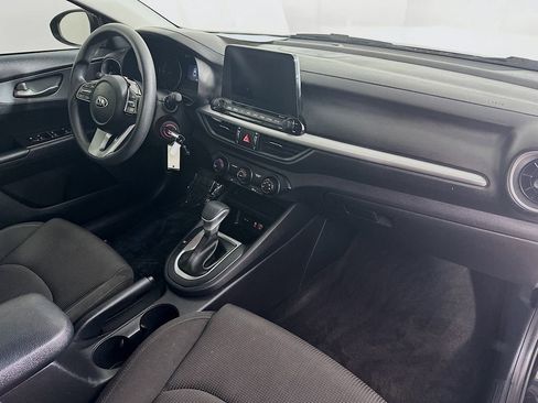 Used 2021 Kia Forte Sedan image 32