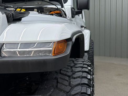 Used 2025 Jeep Wrangler Unlimited Sahara image 13