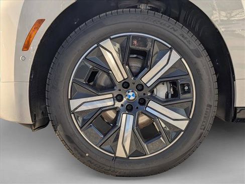 New 2026 BMW iX xDrive45 image 10