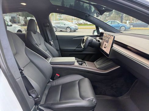 Used 2022 Tesla Model X image 15