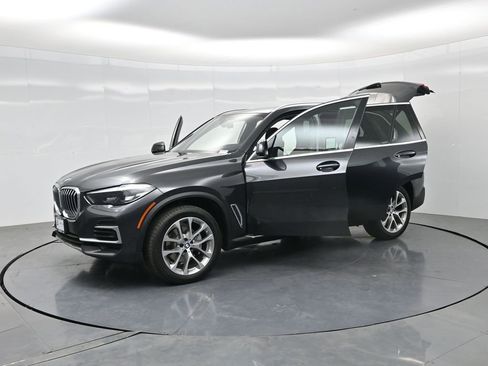 Used 2023 BMW X5 xDrive40i AWD/4WD image 38