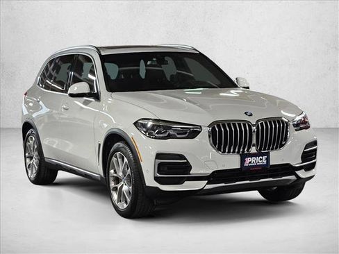 Used 2022 BMW X5 sDrive40i w/ Premium Package RWD image 4