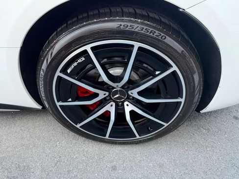 Used 2022 Mercedes-Benz SL 55 AMG 4MATIC w/ Driver Assistance Package image 16