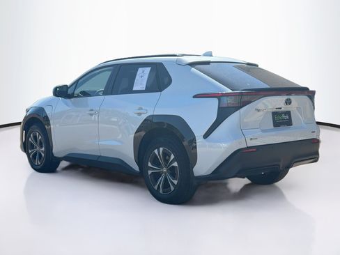 Used 2024 Toyota bZ4X AWD w/ Weather Package image 5