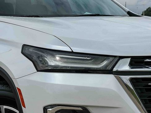Used 2022 Chevrolet Traverse LT FWD image 10