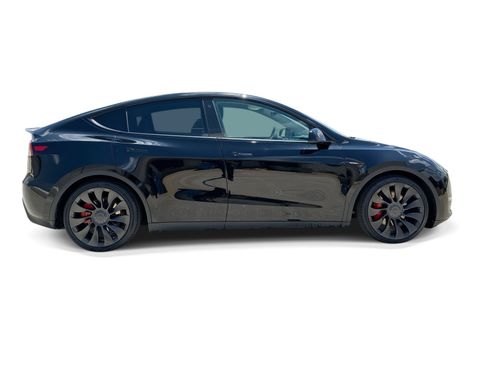 Certified 2023 Tesla Model Y Performance AWD/4WD image 7