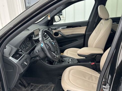 Used 2017 BMW X1 xDrive28i image 9