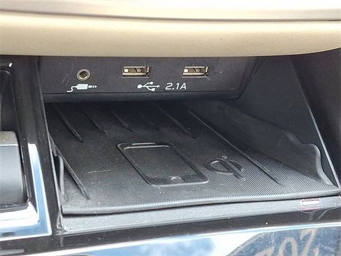 Used 2020 Subaru Outback Limited image 23