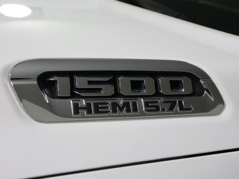 Used 2022 RAM 1500 Laramie AWD/4WD image 34