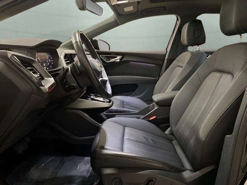 Used 2024 Audi Q4 e-tron Premium Plus w/ Premium Plus image 16