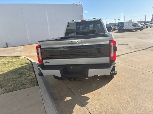 Used 2026 Ford F250 Platinum AWD/4WD image 7