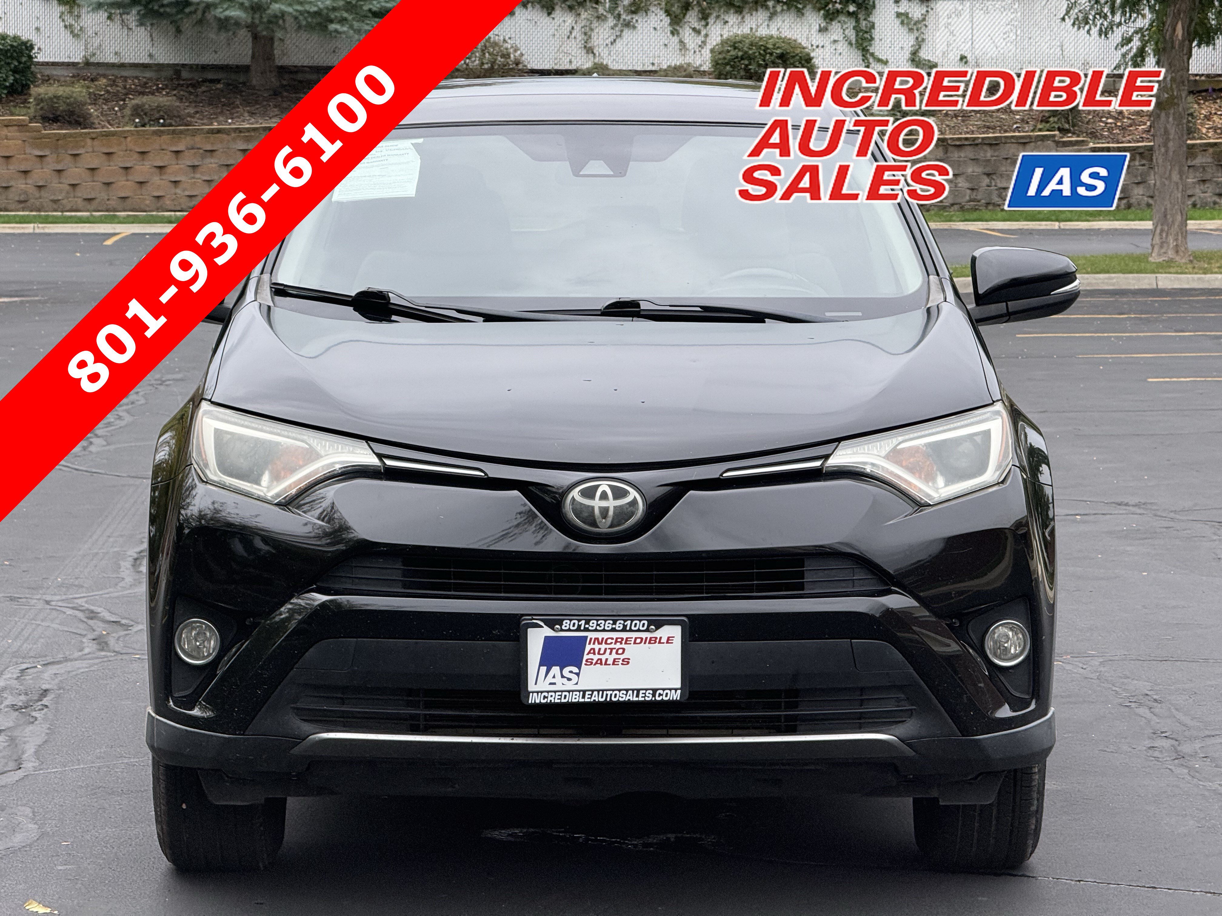 Used 2018 Toyota RAV4 XLE w/ Carpet Mat Package FWD image 1