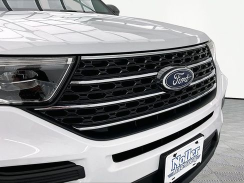 Certified 2020 Ford Explorer XLT w/ Comfort Package AWD/4WD image 29