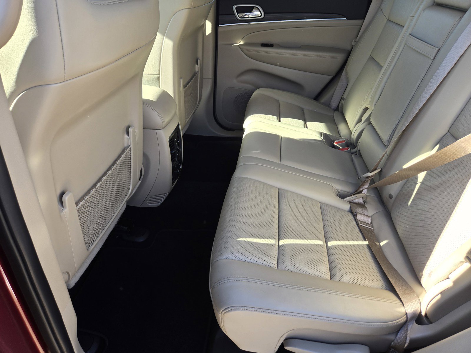 Used 2021 Jeep Grand Cherokee Limited w/ Luxury Group II AWD/4WD image 10