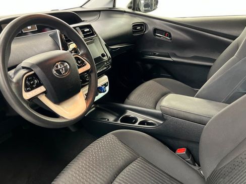 Used 2018 Toyota Prius Two w/ Prius Two Safety Plus Package FWD image 15