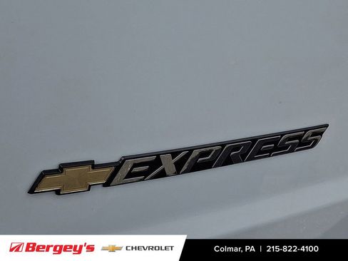 Certified 2025 Chevrolet Express 3500 LS w/ Chrome Appearance Package image 29