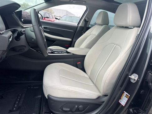 Used 2023 Hyundai Sonata SEL w/ Convenience Package image 16