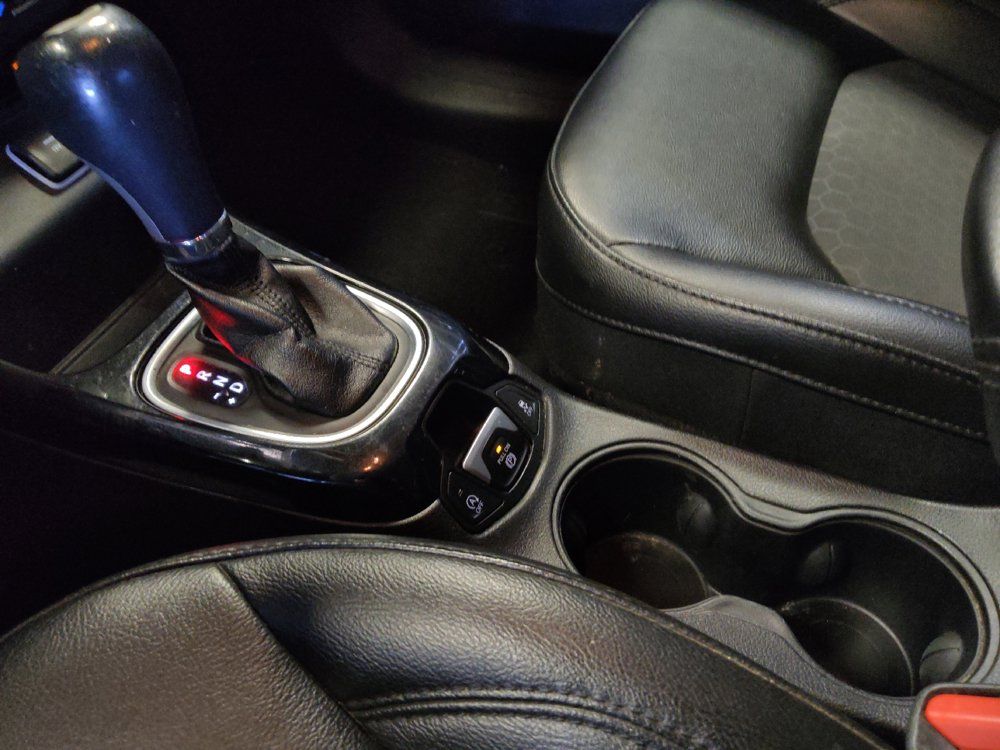 Used 2019 Jeep Compass Latitude FWD image 26