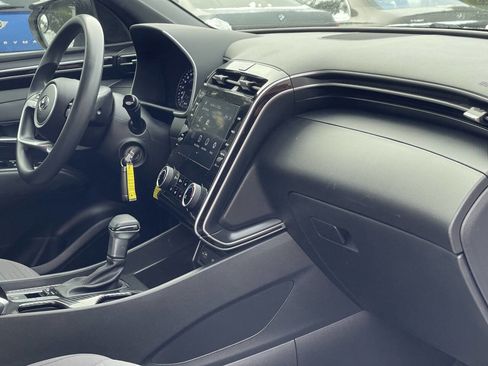 Used 2022 Hyundai Santa Cruz SE image 14