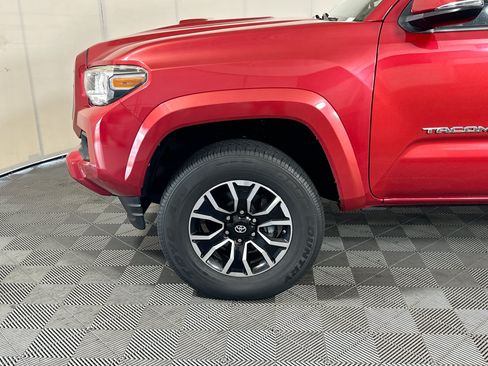 Used 2020 Toyota Tacoma TRD Sport RWD image 11