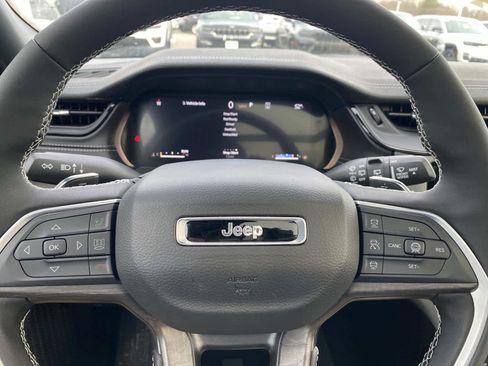 New 2026 Jeep Grand Cherokee Limited w/ Limited Altitude Package image 14