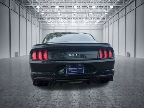 Used 2019 Ford Mustang GT RWD image 5