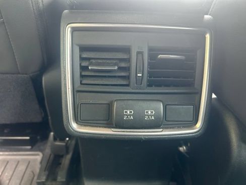 Used 2023 Subaru Forester Limited AWD/4WD image 16