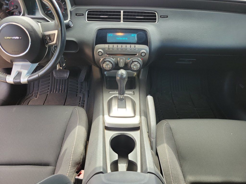 Used 2011 Chevrolet Camaro LT RWD image 10
