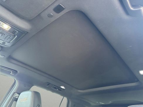 Used 2021 Chevrolet Tahoe High Country w/ Premium Package RWD image 25
