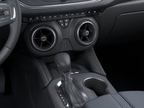 New 2026 Chevrolet Blazer LT w/ Convenience Package FWD image 23