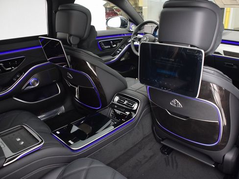 New 2026 Mercedes-Benz Maybach S 680 4MATIC image 19