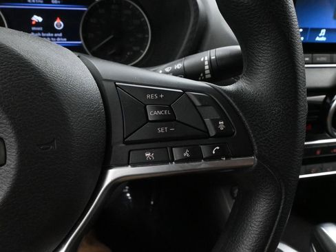 Used 2024 Nissan Sentra SV image 20