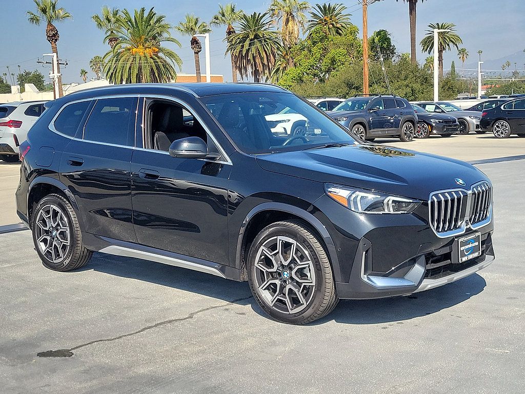 Used 2026 BMW X1 xDrive28i w/ Technology Package AWD/4WD image 4