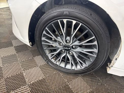 Certified 2024 Kia Forte GT-Line w/ GT-Line Premium Package image 29