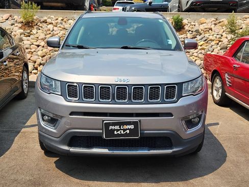 Used 2020 Jeep Compass Limited AWD/4WD image 18