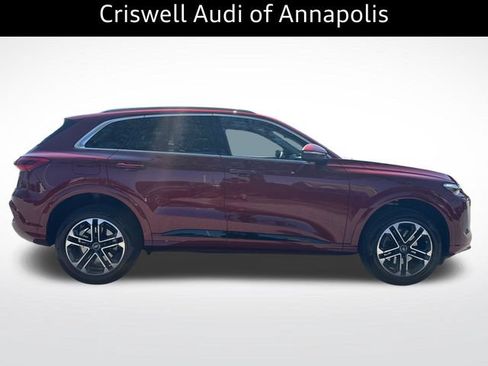 Certified 2025 Audi Q5 Premium w/ Premium Plus AWD/4WD image 8
