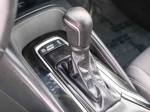 Used 2024 Toyota Corolla SE w/ SE Package FWD image 20