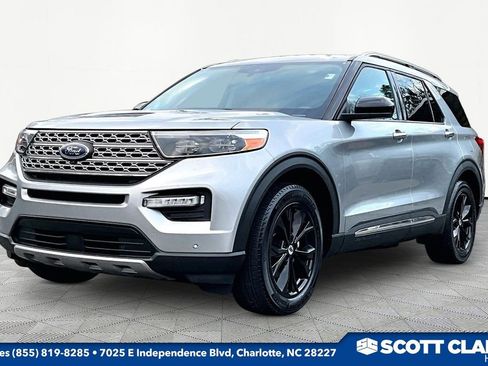 Used 2024 Ford Explorer Limited image 3