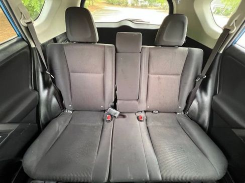 Used 2017 Toyota RAV4 LE w/ All Weather Liner Package FWD image 23