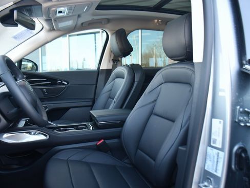 Used 2026 Lincoln Nautilus Premier w/ Equipment Group 102A image 13