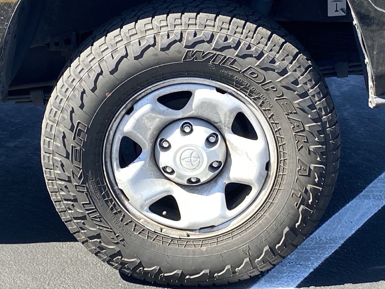 Used 2018 Toyota Tacoma SR w/ SR Convenience Package RWD image 6