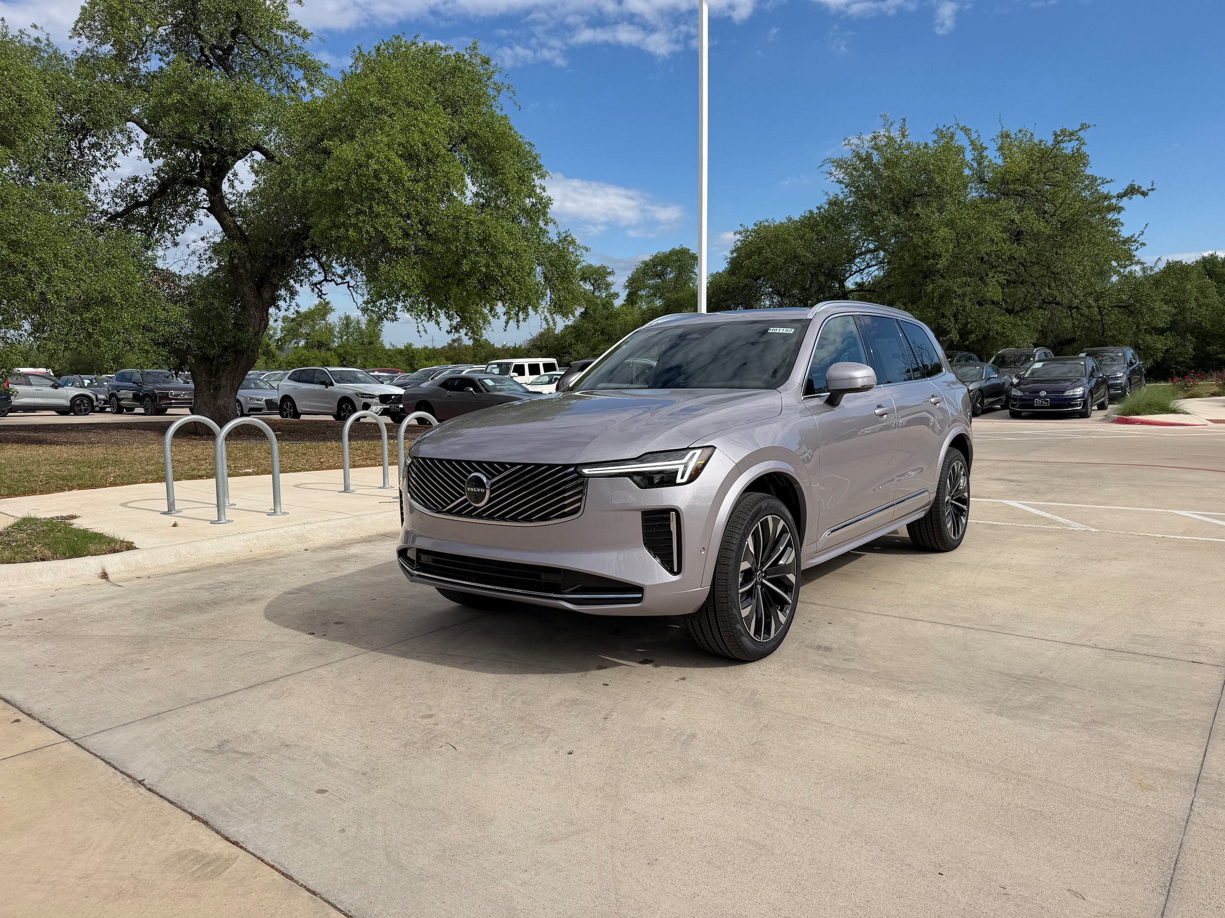 New 2026 Volvo XC90 B6 Plus w/ Protection Package Premier AWD/4WD image 2