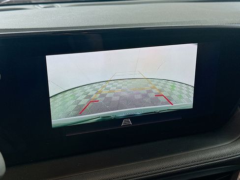 Used 2025 Buick Encore GX Preferred image 22