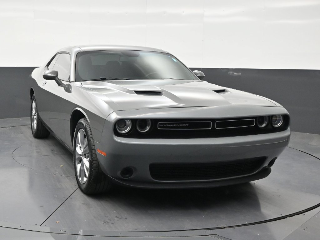 Used 2023 Dodge Challenger SXT AWD/4WD image 7