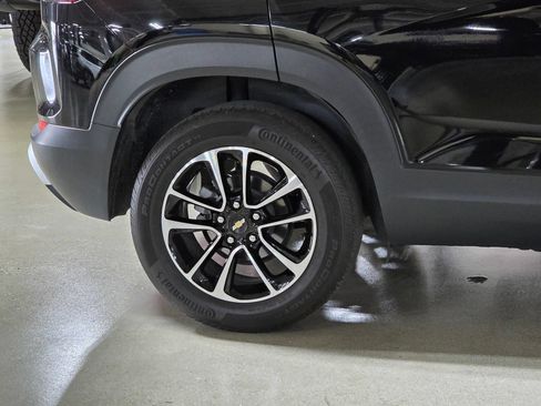 Used 2024 Chevrolet TrailBlazer LT FWD image 9
