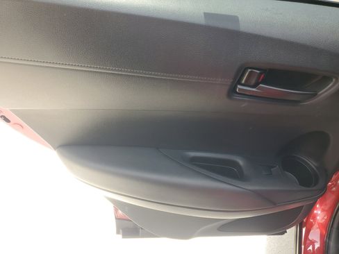 Used 2022 Toyota Corolla Cross LE FWD image 14