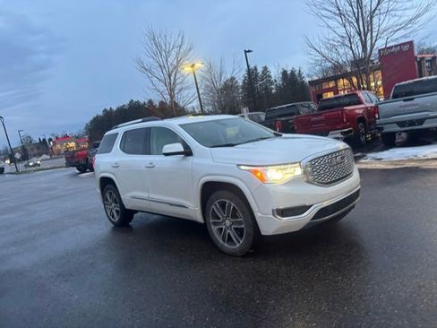 Used 2019 GMC Acadia Denali w/ LPO, Floor Liner Package image 4