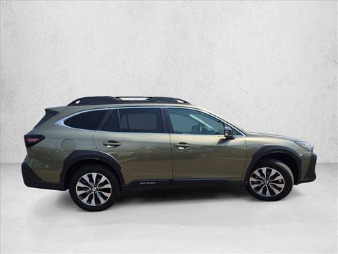 Used 2023 Subaru Outback Limited XT AWD/4WD image 4