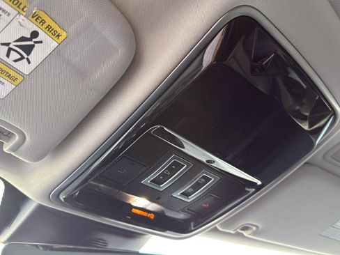 Used 2020 Land Rover Range Rover Sport HSE image 23