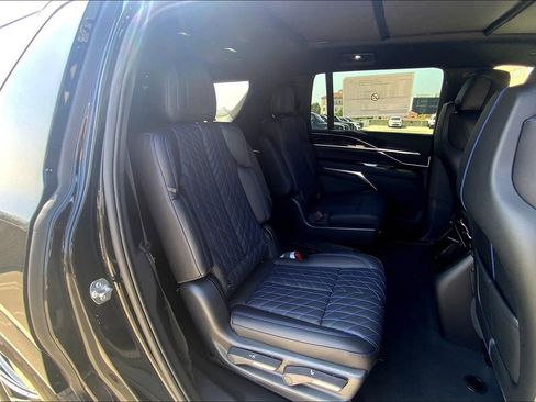 New 2026 Cadillac Escalade IQL Luxury AWD/4WD image 32
